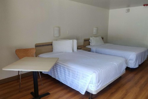 Travelodge by Wyndham Fayetteville - image 15