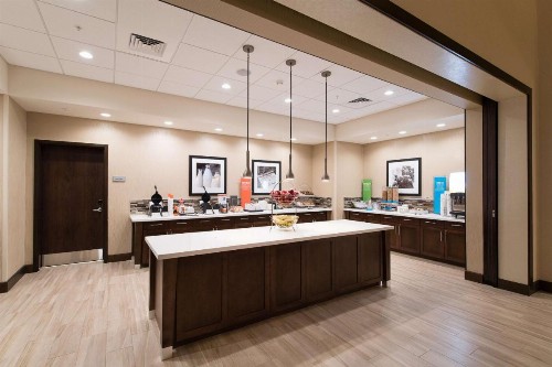 Hampton Inn and Suites Fayetteville NC - image 13