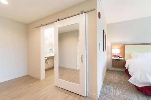Hampton Inn and Suites Fayetteville NC - image 18