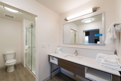 Hampton Inn and Suites Fayetteville NC - image 27