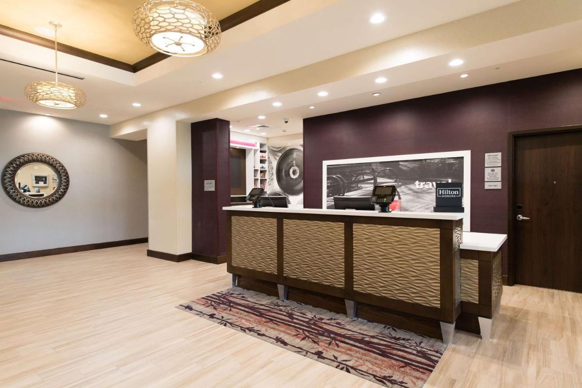 Hampton Inn and Suites Fayetteville NC - image 4