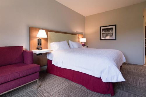Hampton Inn and Suites Fayetteville NC - image 42
