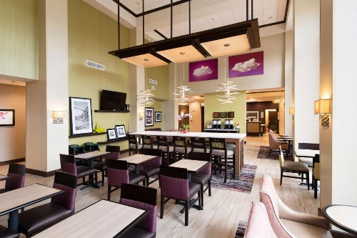 Hampton Inn and Suites Fayetteville NC - image 5