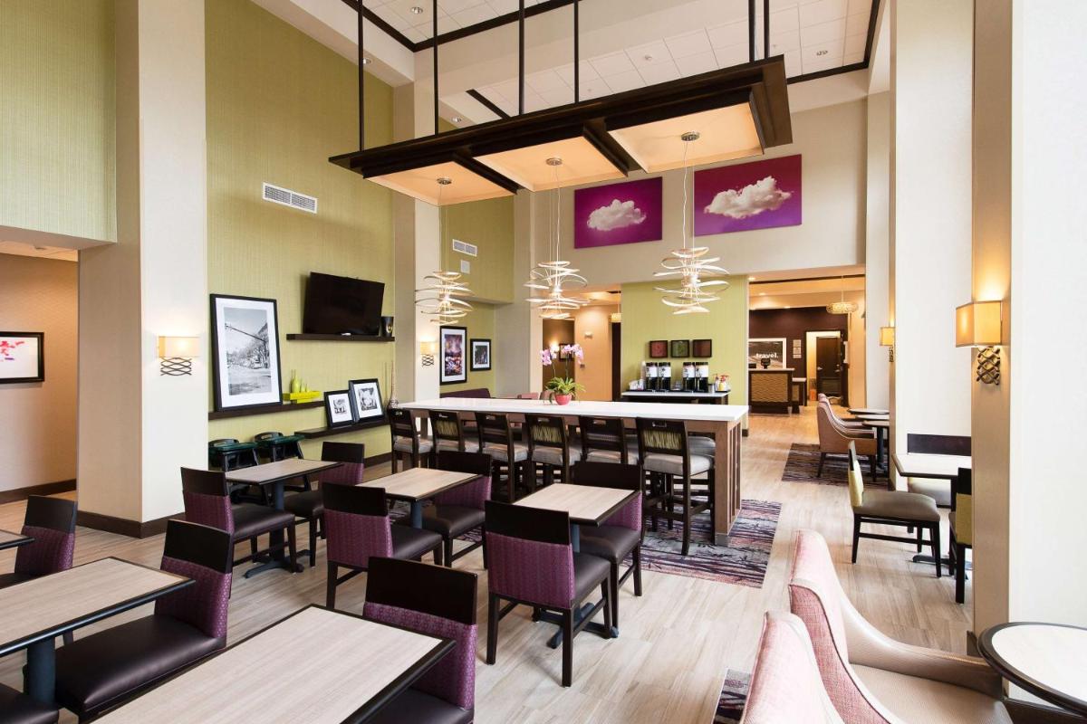 Hampton Inn and Suites Fayetteville NC - image 5