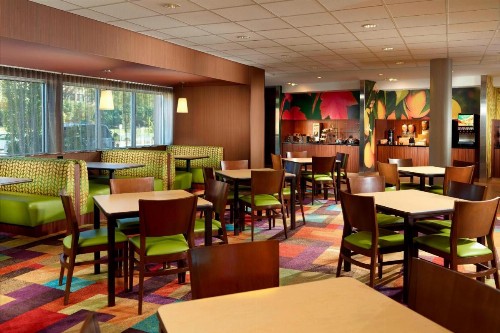 Fairfield Inn & Suites by Marriott Fayetteville North - image 13