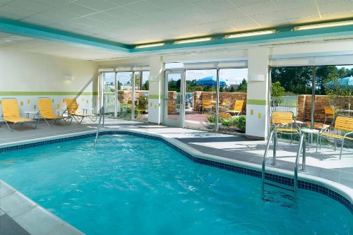 Fairfield Inn & Suites by Marriott Fayetteville North - image 18