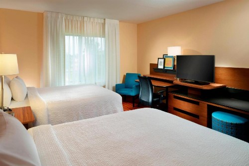 Fairfield Inn & Suites by Marriott Fayetteville North - image 6