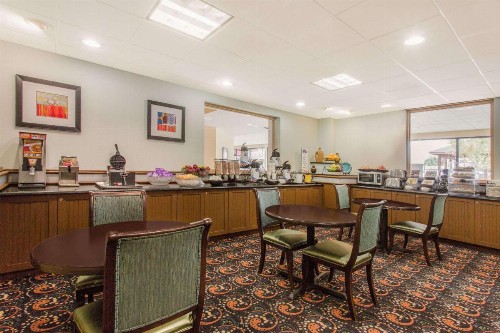 Baymont by Wyndham Fayetteville Fort Bragg Area - image 12