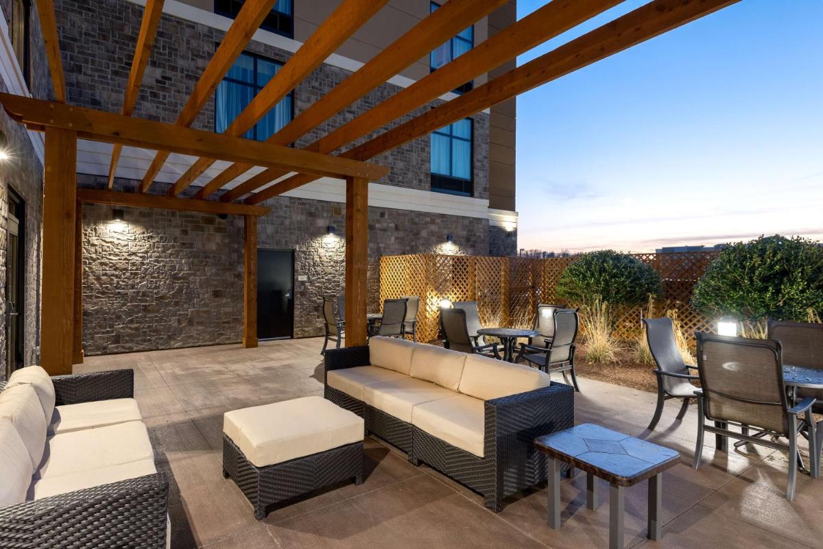 Homewood Suites By Hilton Fayetteville - image 3