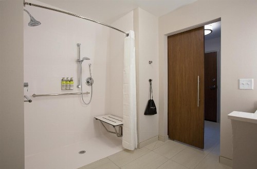 Holiday Inn Express & Suites - Fayetteville South an IHG Hotel - image 13