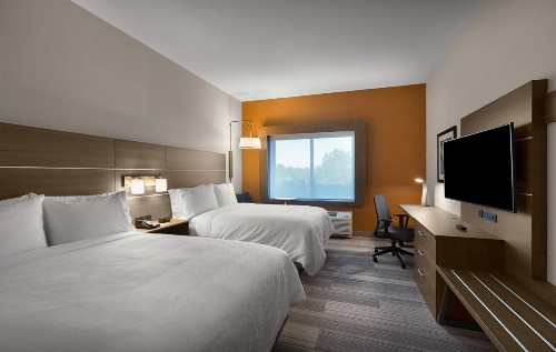 Holiday Inn Express & Suites - Fayetteville South an IHG Hotel - image 28