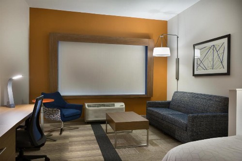 Holiday Inn Express & Suites - Fayetteville South an IHG Hotel - image 35