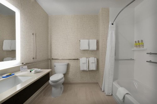 Holiday Inn Express & Suites - Fayetteville South an IHG Hotel - image 41