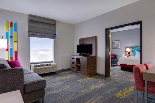 Hampton Inn Fayetteville - image 19