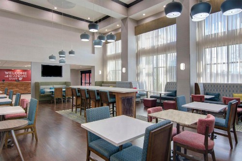 Hampton Inn Fayetteville - image 29