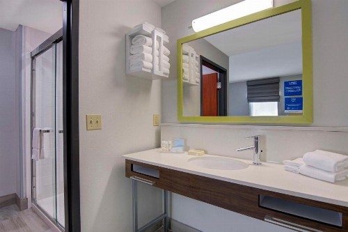 Hampton Inn Fayetteville - image 7