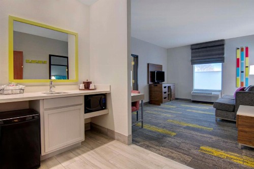 Hampton Inn Fayetteville - image 8