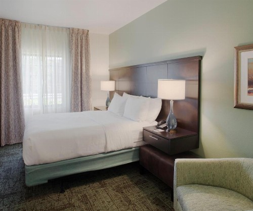 Staybridge Suites Fayetteville an IHG Hotel - image 11