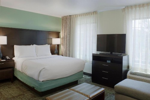 Staybridge Suites Fayetteville an IHG Hotel - image 17