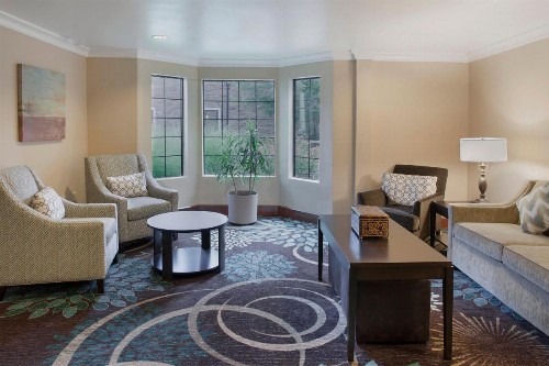 Staybridge Suites Fayetteville an IHG Hotel - image 20