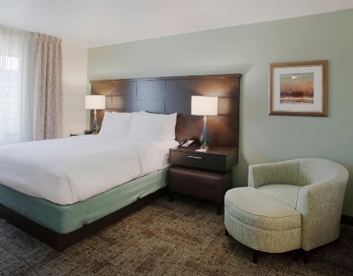 Staybridge Suites Fayetteville an IHG Hotel - image 9