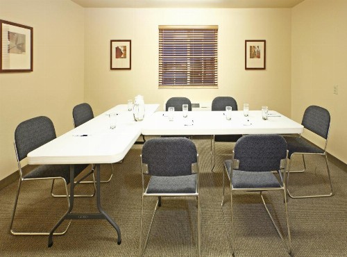 Candlewood Suites Fayetteville - image 17