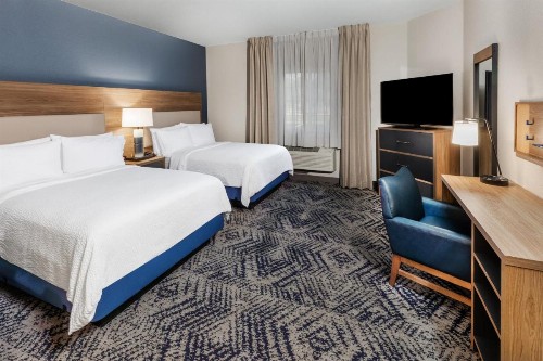 Candlewood Suites Fayetteville - image 34