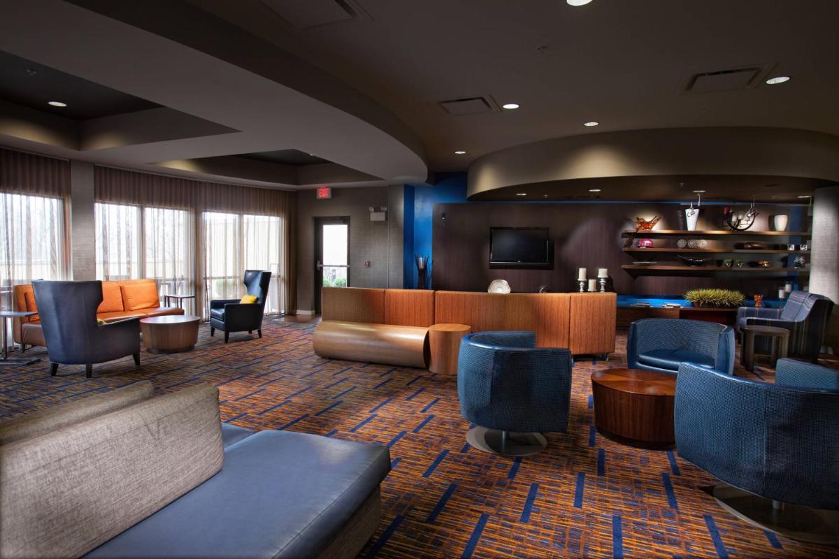 Courtyard by Marriott Fayetteville - main image