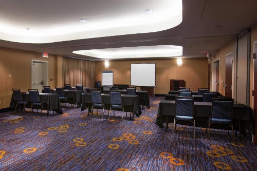 Courtyard by Marriott Fayetteville - image 16