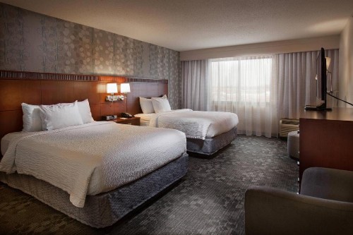 Courtyard by Marriott Fayetteville - image 19