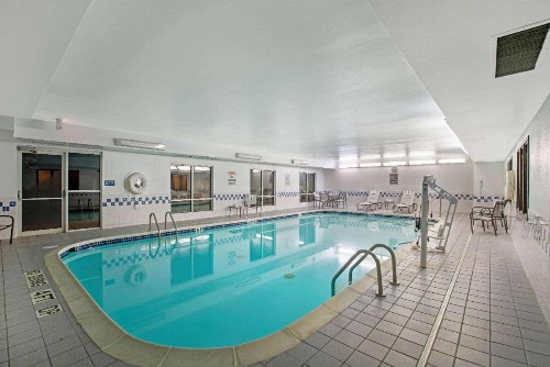 La Quinta by Wyndham Fayetteville - image 13