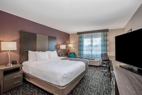 La Quinta by Wyndham Fayetteville - image 21