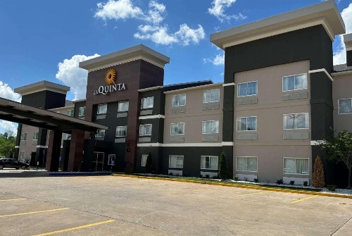 La Quinta by Wyndham Fayetteville - image 35