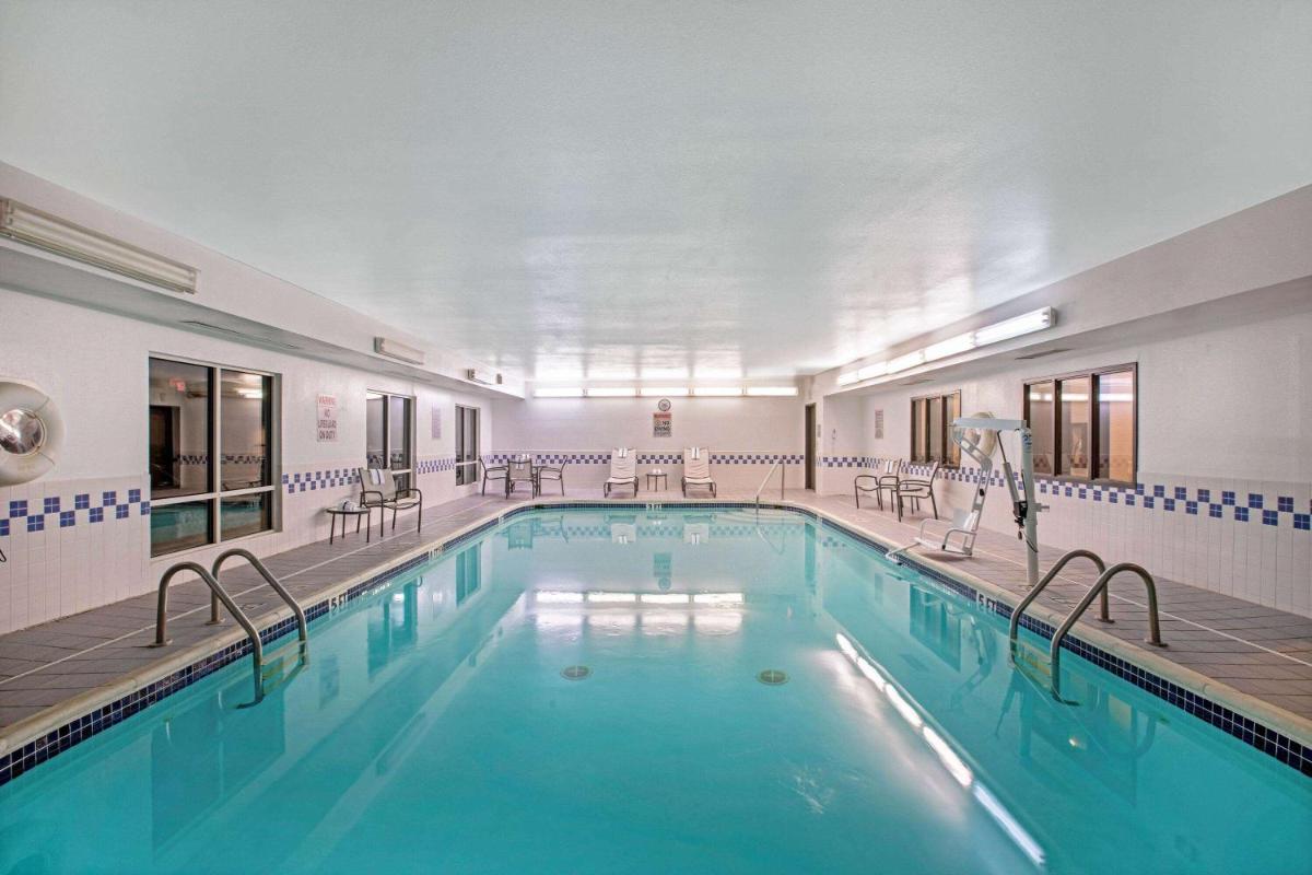 La Quinta by Wyndham Fayetteville - image 6