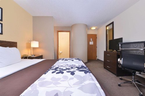 Sleep Inn Fayetteville North - image 10