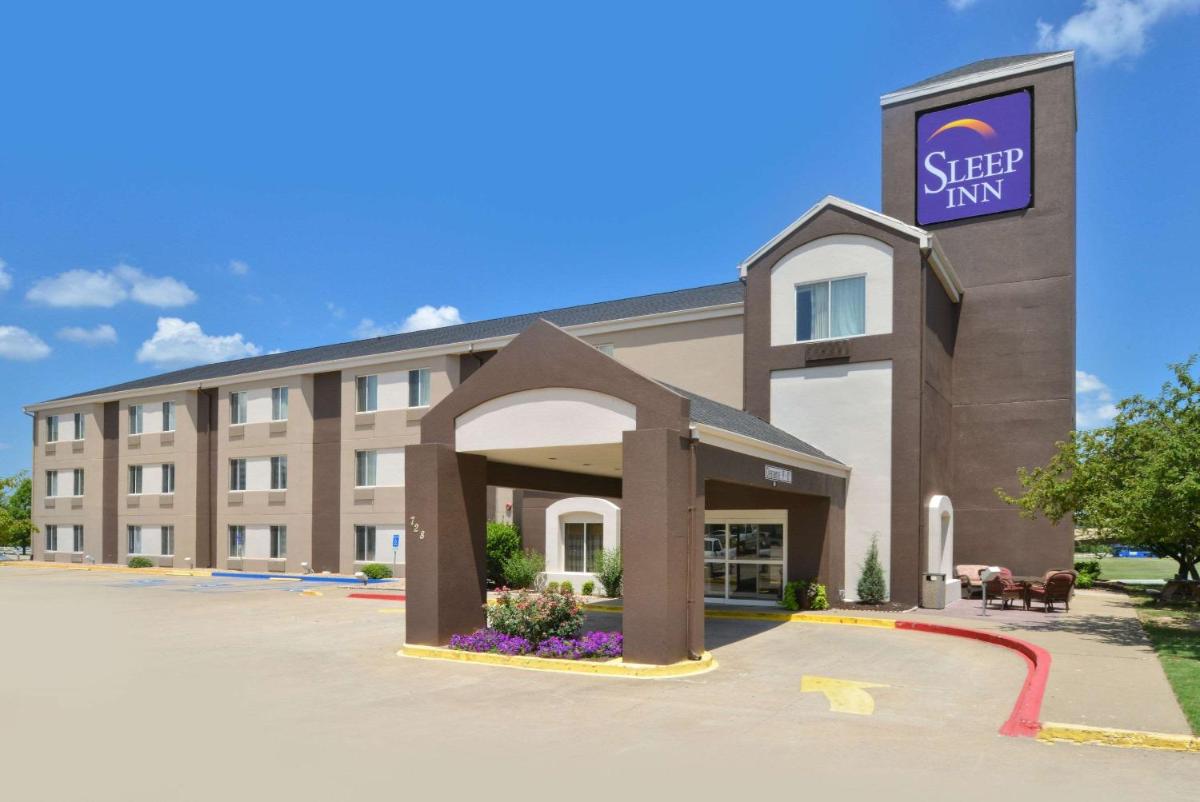 Sleep Inn Fayetteville North - image 2