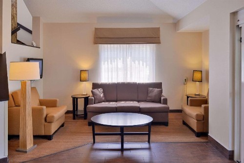Sleep Inn Fayetteville North - image 5