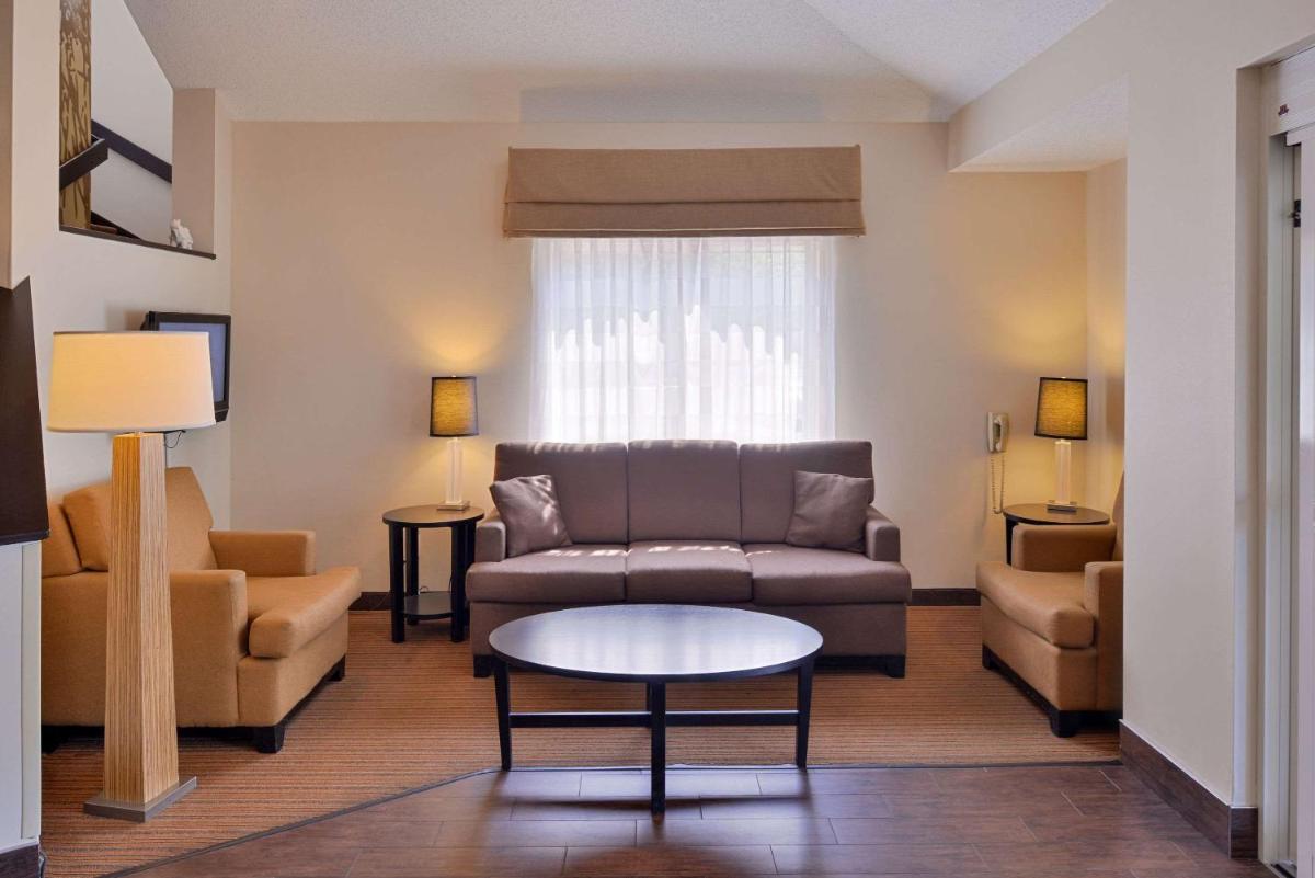 Sleep Inn Fayetteville North - image 5