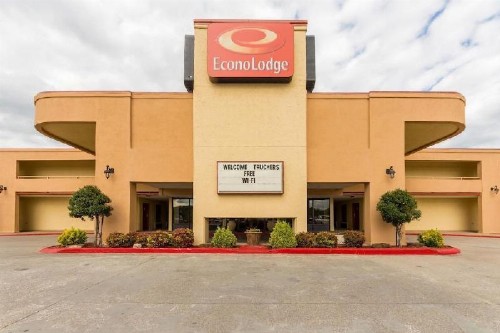 Econo Lodge Fayetteville - image 2