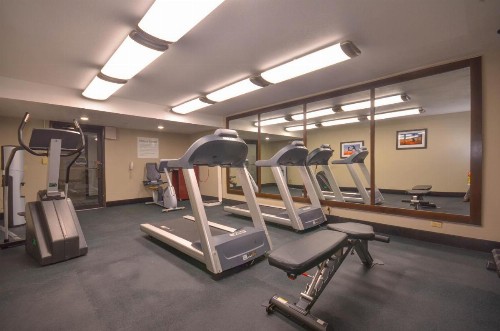 Holiday Inn Express & Suites Fayetteville University of Arkansas Area an IHG Hotel - image 12