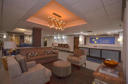 Holiday Inn Express & Suites Fayetteville University of Arkansas Area an IHG Hotel - image 5