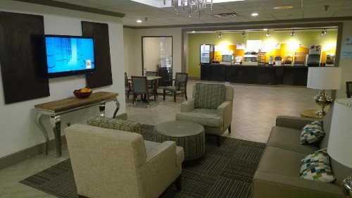 Holiday Inn Express & Suites Fayetteville University of Arkansas Area an IHG Hotel - image 6