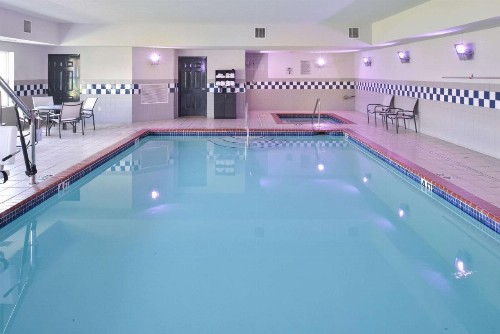 Comfort Inn & Suites Fayetteville-University Area - image 31