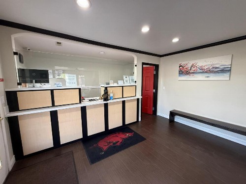 Regency 7 Motel - image 18
