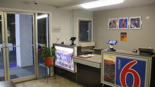 Motel 6-Fayetteville AR - image 10