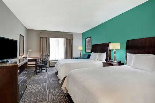 Hilton Garden Inn and Fayetteville Convention Center - image 19