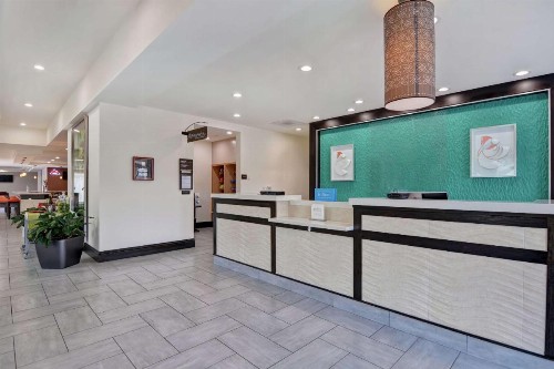 Hilton Garden Inn and Fayetteville Convention Center - image 3