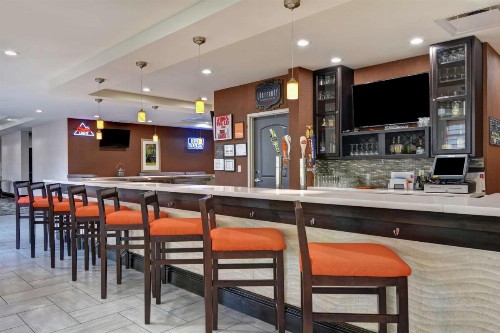 Hilton Garden Inn and Fayetteville Convention Center - image 35