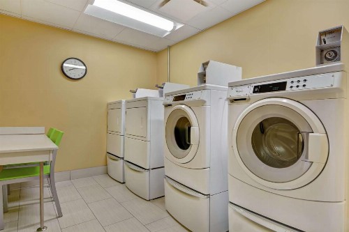 Hilton Garden Inn and Fayetteville Convention Center - image 43