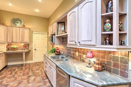 Rustic Fayetteville Townhome with Fireplace and 3 Decks - image 14